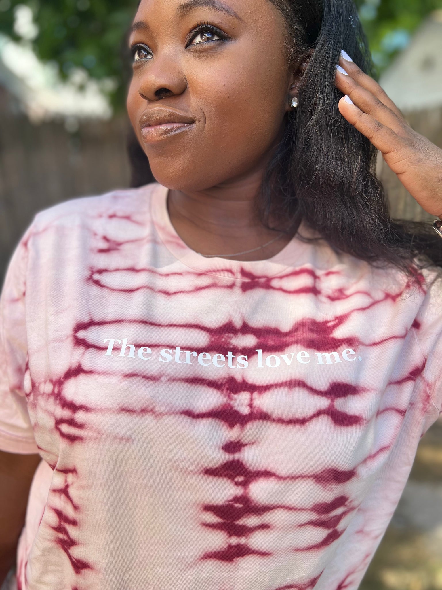 The streets love me. - Unisex Tee